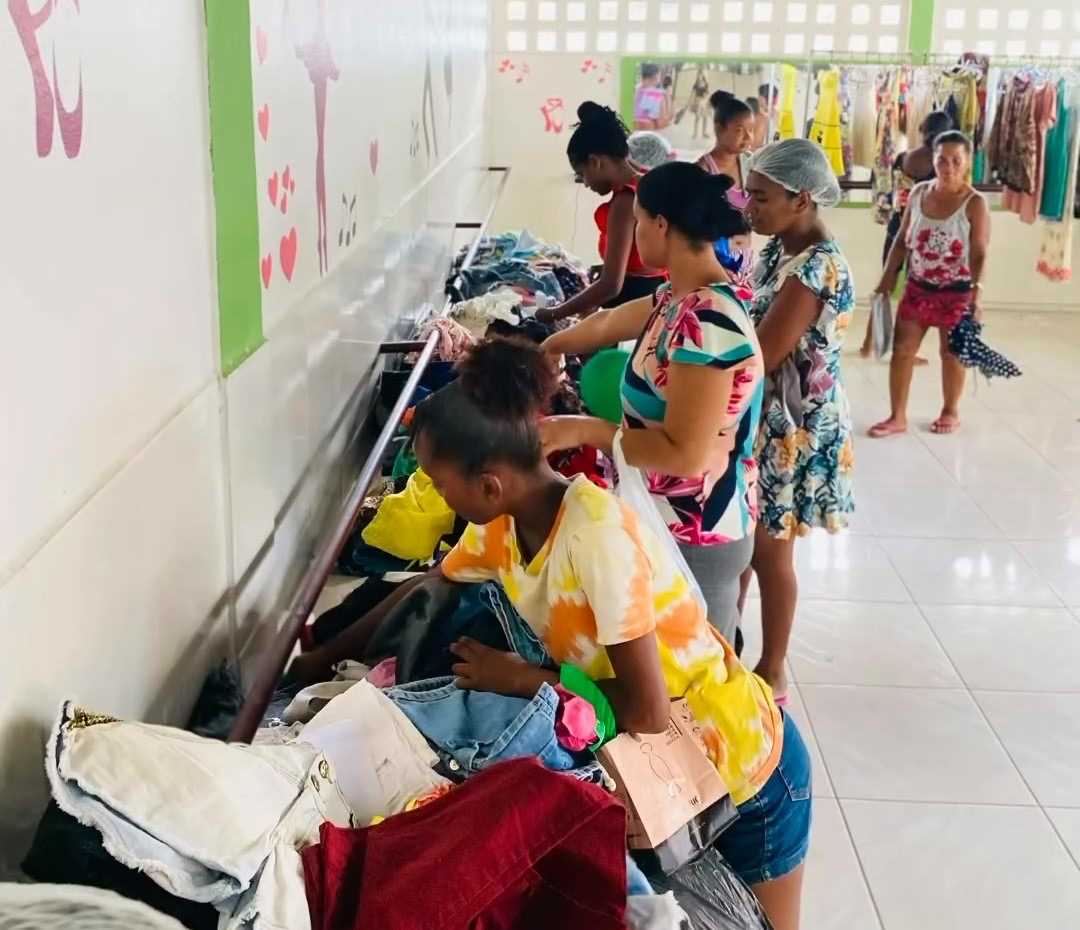 Camacã: Secretaria de Assistência Social realiza Feira Natalina

